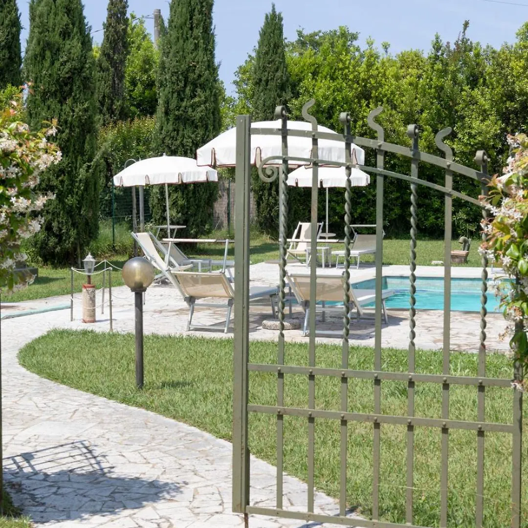 Апартаменты Fattoria Il Giardo Пьетразанта